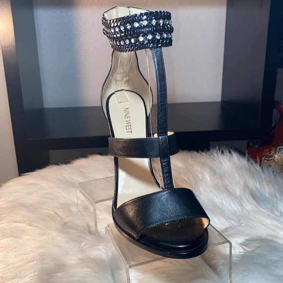 ▪️🖤▪️NINE WEST CHRYSTAL STUDDED ANKLE STRAP OPEN TOE HEEL▪️🖤▪️ - Picture 3 of 4